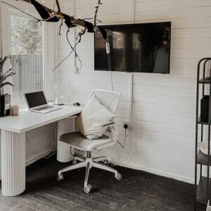 BillyOh customer's image of a garden office setup